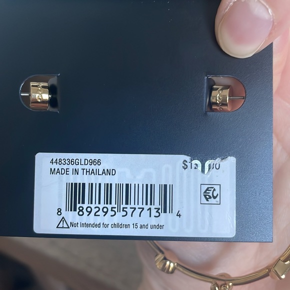 Coach gold hoops NWT - Picture 6 of 7